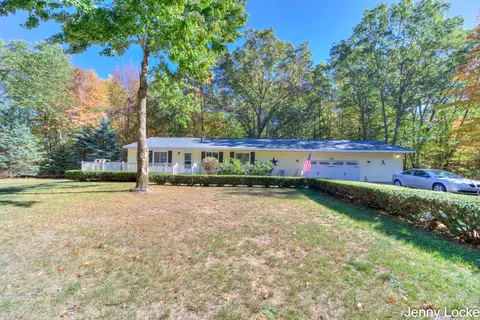 3280 Fenner Rd, Muskegon, MI 49445