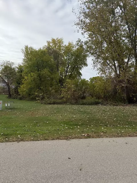 771 W Shore Dr #14, Stanton, MI 48888