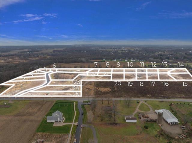 8633 Bosque Dr, Caledonia, MI 49316