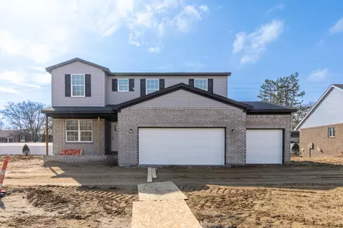 20215 Sunset Ave, Livonia, MI 48152