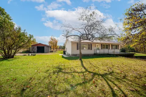 297 4th St, Plainwell, MI 49080