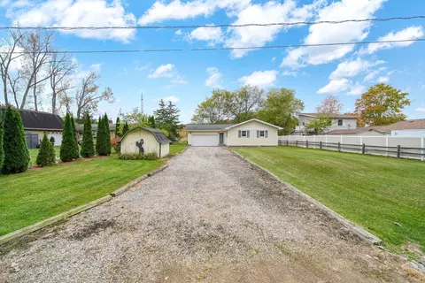 Exterior - 3870 Rus Dic Dr, Reading, MI 49274 photo 3 of 13