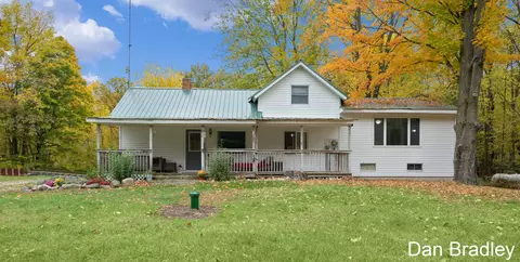 4299 Grow Rd NW, Stanton, MI 48888 photo 4