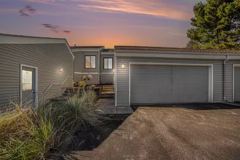 3737 Mona Kai Blvd, Norton Shores, MI 49444