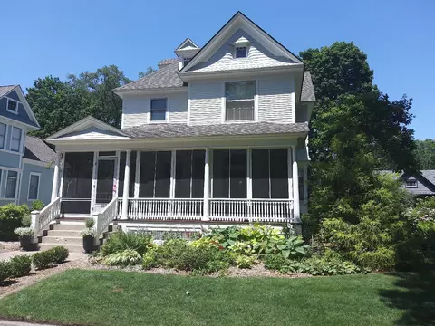 197 W 12th St, Holland, MI 49423
