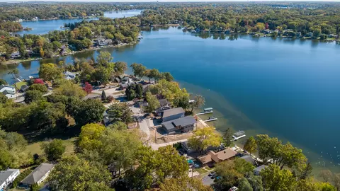 4686 Ennismore Dr, Clarkston, MI 48346 photo 2