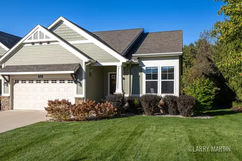 7615 Sofia Dr SW #60, Byron Center, MI 49315