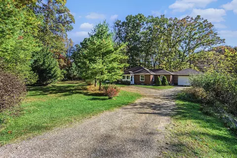 51 1st St, Plainwell, MI 49080 photo 4