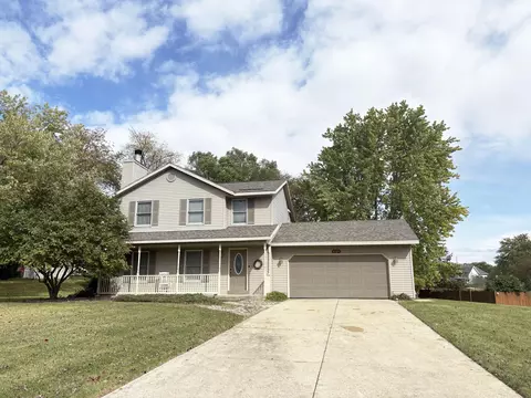6821 Country Meadows Dr, Kalamazoo, MI 49048