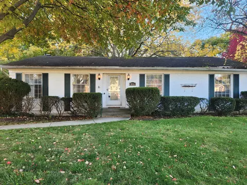 1836 Eastbrook St SE, Grand Rapids, MI 49508