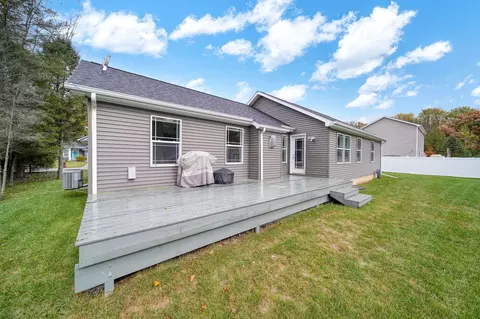 5177 Stone River Rd, Jackson, MI 49201 photo 37