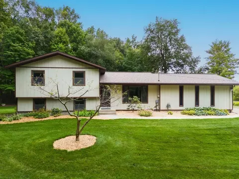 5700 Kies St NE, Rockford, MI 49341