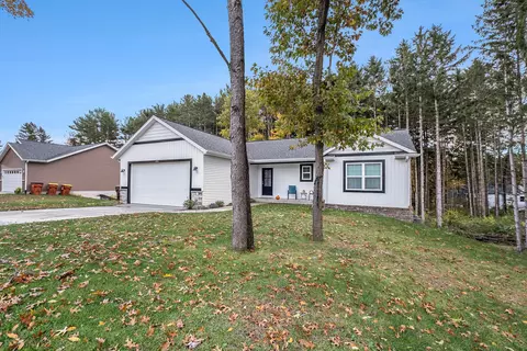 13142 Spruce Ridge Dr NE, Gowen, MI 49326
