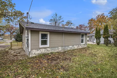 Exterior - 730 W Mohawk Trl, White Cloud, MI 49349 photo 2 of 3
