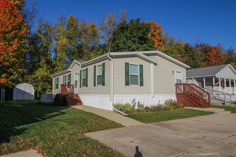 3550 W Wembley Ln, Kalamazoo, MI 49009