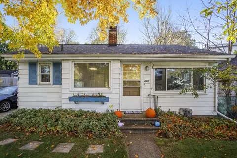 438 Elmhurst Ave, Parchment, MI 49004 photo 2