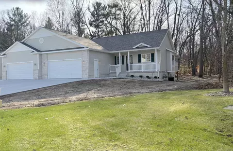 1515 W Addison Way, Muskegon, MI 49445