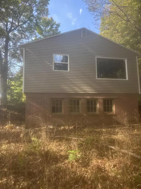 5898 M-37, Hastings, MI 49058