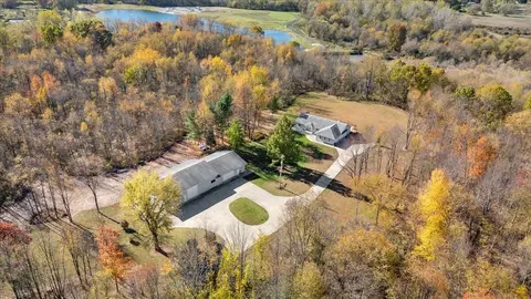 13158 Wood Rd, Bath, MI 48808