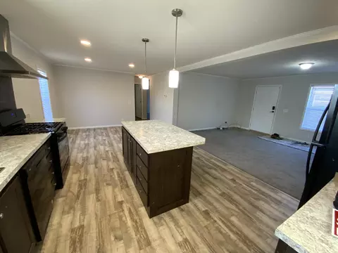3635 Hawthorn Dr, Jackson, MI 49201 photo 3