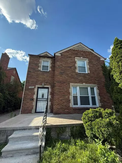11545 Kenmoor St, Detroit, MI 48205