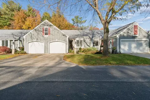 17850 Bramer Ln, Spring Lake, MI 49456 photo 5