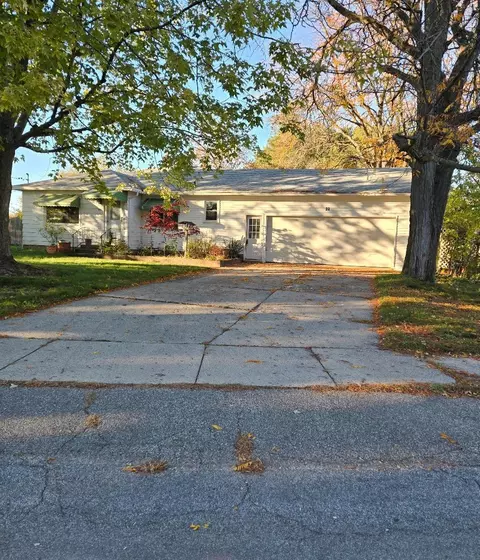 45 Daniel St SE, Grand Rapids, MI 49548