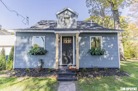 2432 Cutler Ave, Muskegon, MI 49441