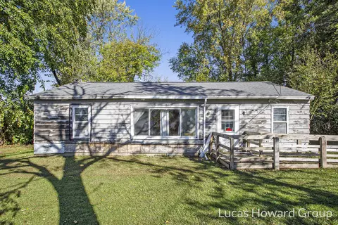 3309 Greenfield Ave, Kalamazoo, MI 49048