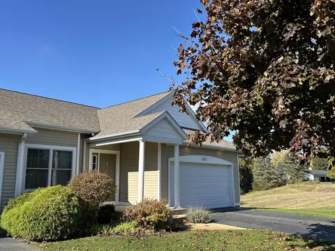 2542 Medinah Ln, Benton Harbor, MI 49022