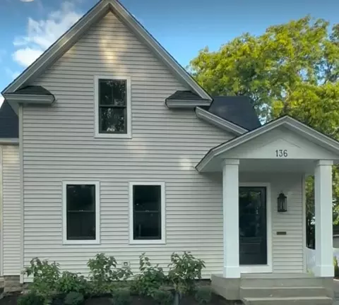 136 S Maple St, Zeeland, MI 49464