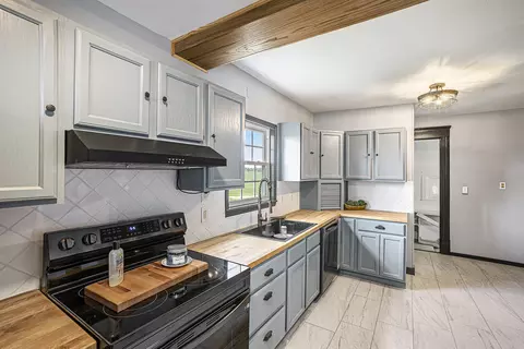 238 Maple Rd, Quincy, MI 49082 photo 12