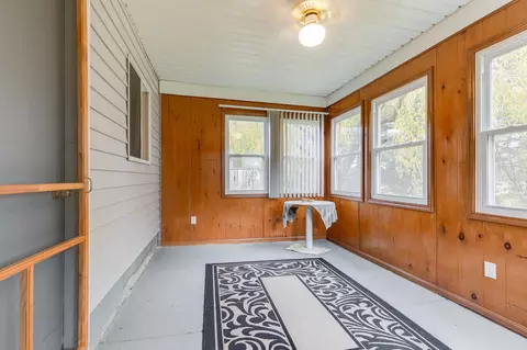 109 Cadgewith E, Lansing, MI 48906 photo 20