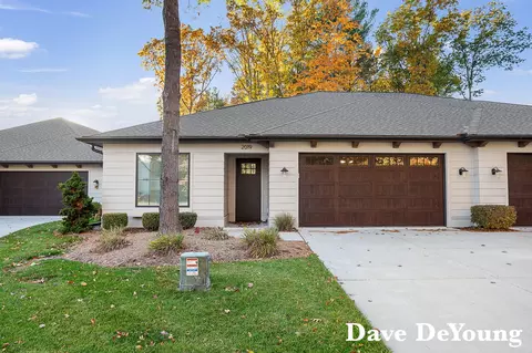 2019 Ottawa Beach Rd, Holland, MI 49424