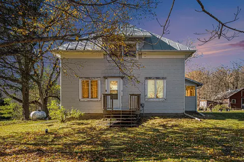 16553 Algoma Ave NE, Cedar Springs, MI 49319