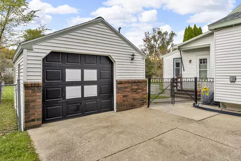 2422 Midday St, Jackson, MI 49203 photo 38