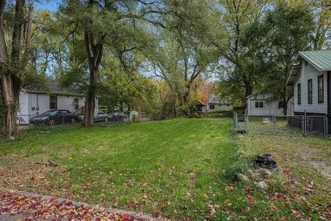 1628 Princeton Ave, Kalamazoo, MI 49007