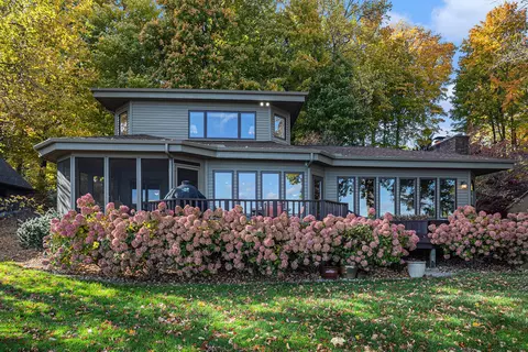 10800 S Interlaken, Richland, MI 49083