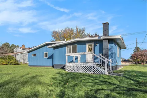 780 Bowes Rd SE, Lowell, MI 49331 photo 5