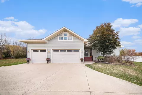 132 Remington Dr, Spring Arbor, MI 49283