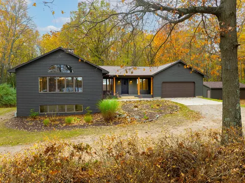 13461 Burroughs St NE, Lowell, MI 49331