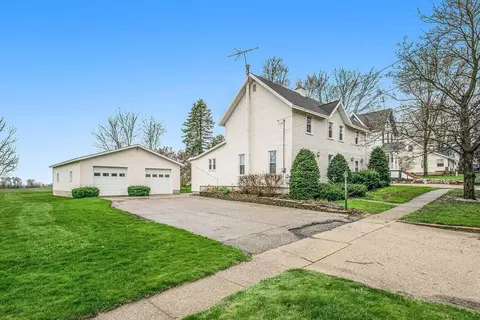 96 E Waterloo St NW, Casnovia, MI 49318