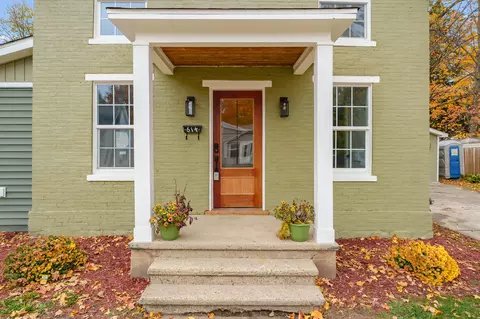 614 Walnut St, Three Rivers, MI 49093 photo 4