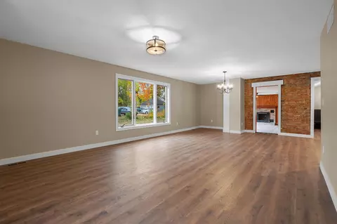 614 Walnut St, Three Rivers, MI 49093 photo 6