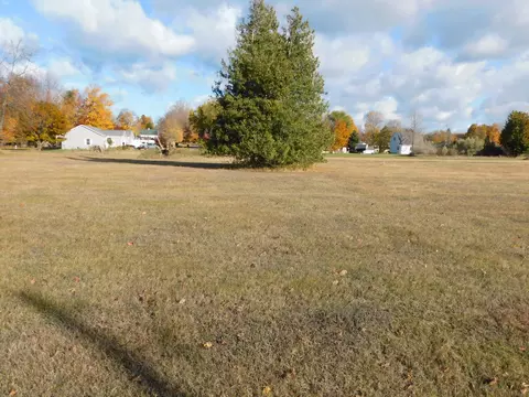 16 Hazel-state St, Arcadia, MI 49613 photo 2