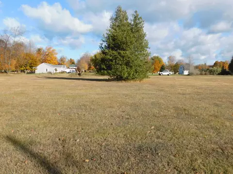 16 Hazel-state St, Arcadia, MI 49613
