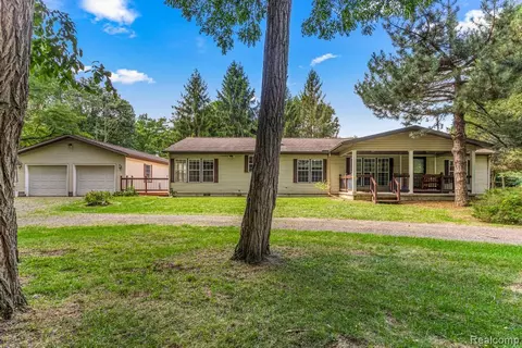 1941 Crouch Rd, Jackson, MI 49201