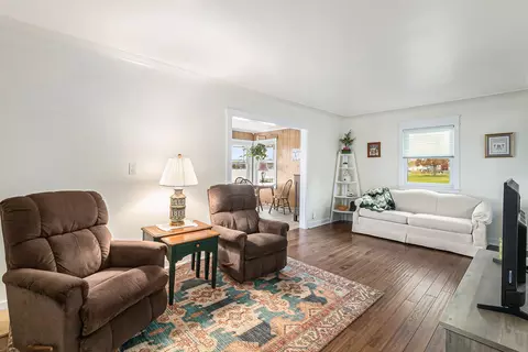 7150 Greenes Dr, Jackson, MI 49201 photo 3
