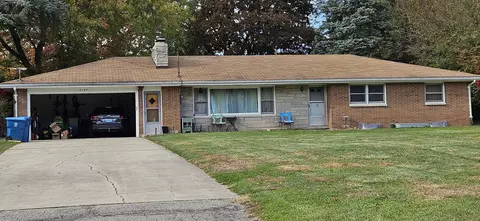 6189 Meadowview Ave, Kalamazoo, MI 49048