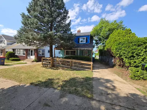 859 Lake Michigan Dr NW, Grand Rapids, MI 49504